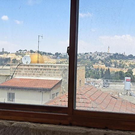 Into Jerusalem Heart Exterior photo